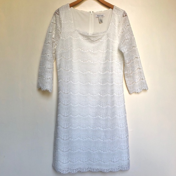White House Black Market Dresses & Skirts - WHBM lace shift dress
